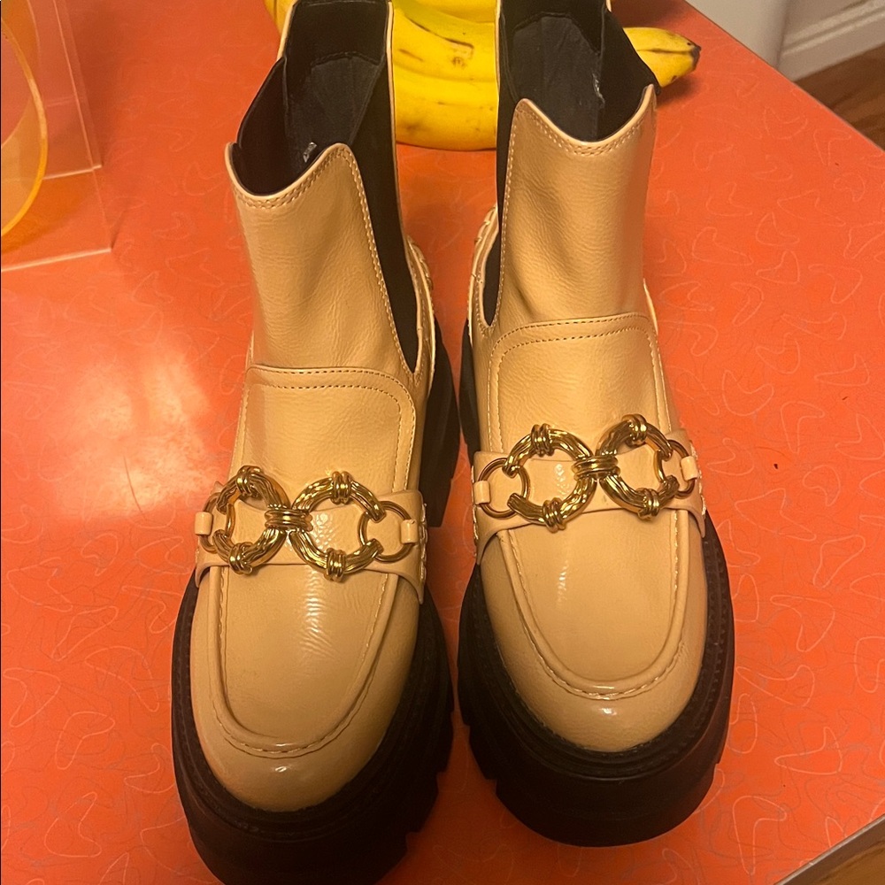 Bangers! Thick soled pull on Circus by Sam Edelman
